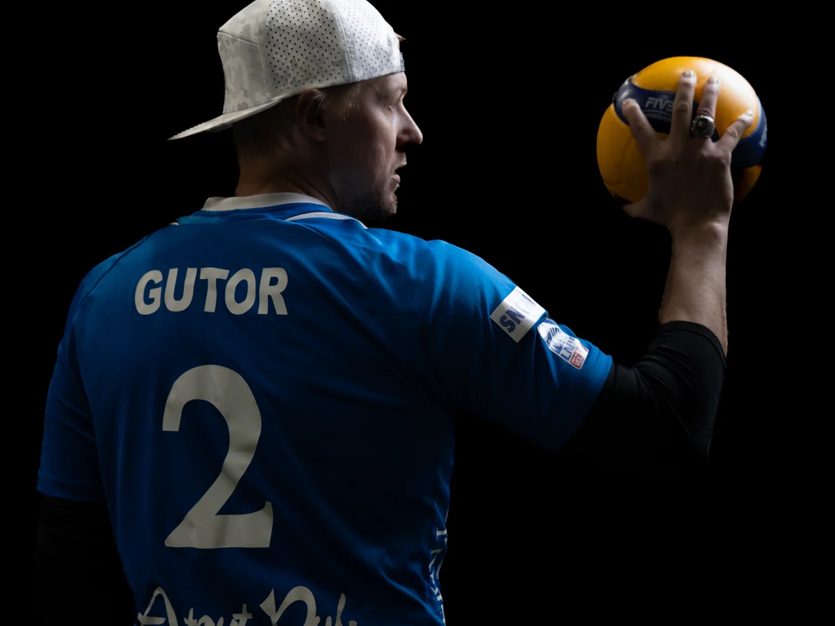 Coach Alex Gutor